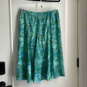 Kim Rogers skirt size large. Tub E